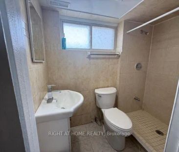 12 Felan Crescent #Basement - Photo 4