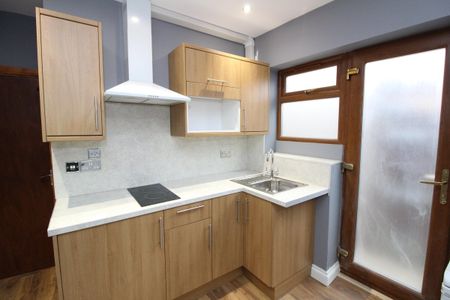 The Ridge, PURLEY - Photo 2