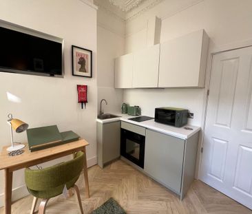 Studio to rent - Photo 3