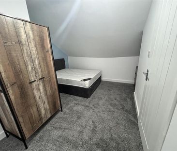 1 bedroom in a house share to rent - Photo 6