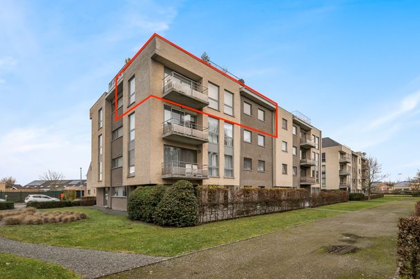 Zeer ruim hoekappartement met garage in een rustige wijk - Photo 1