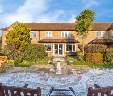 1 bedroom retirement property to rent - Photo 4