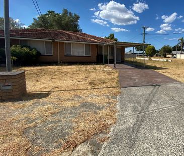 Peaceful 2 bedroom duplex in a great location ! - Photo 2
