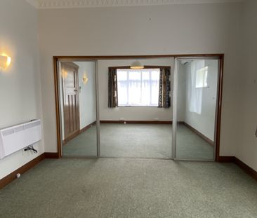 7 Trafalgar Street, Johnsonville - Photo 3