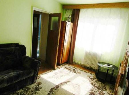 De inchiriat apartament 3 camere, 45 mp, zona Sirena - Photo 3