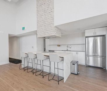 For Lease - 56 Lakeside Terrace Unit# 712, Barrie, Ontario - Photo 1