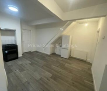 Newcombe Road, Southampton - Photo 4