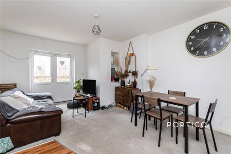 1 bedroom flat to rent - Photo 2
