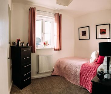 3 bedroom terraced house to rent - Photo 2