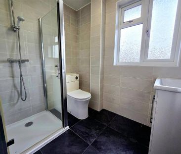 2 bedroom semi-detached house to rent - Photo 4