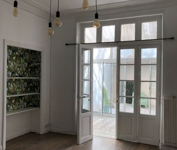 Appartement à louer - REIMS- CENTRE / HOTEL DE VILLE - Photo 5