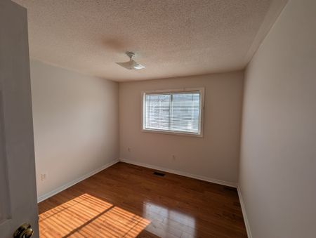 For Lease - 2550 Thomas Street Unit# 86, Mississauga, Ontario - Photo 2