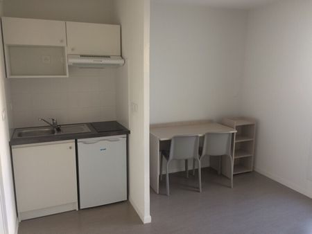 Location Appartement 1 pièce 22m² VILLENAVE D ORNON 33140 - Photo 2