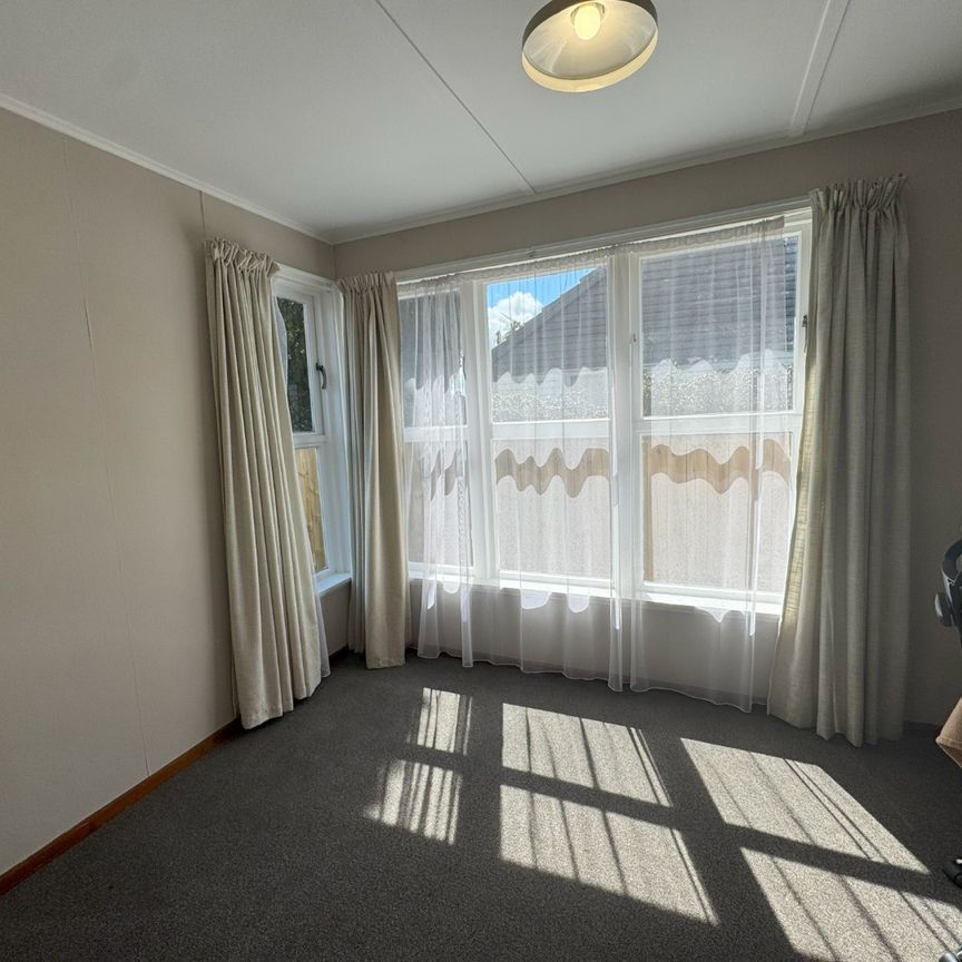 Charming 3-Bedroom Family Home - Photo 1