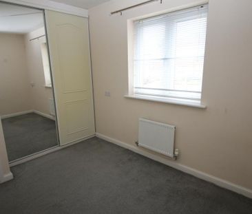 2 bedroom terraced house to rent - Photo 3