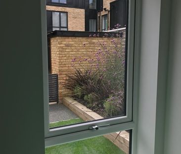 3 Bed Flat, Cameron Court, E12 - Photo 6