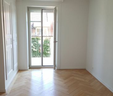 LOFT und renovierte 3.5-Zimmer-Altbauwohnung mit Balkon - Photo 4