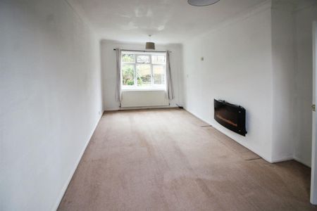 Valley Road, Kippax, Leeds - Photo 4