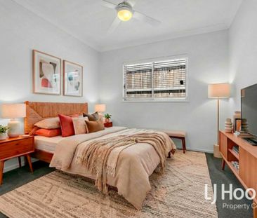 2 x Living Zones + Study - Immediate Walk to Billubera Park & South... - Photo 5