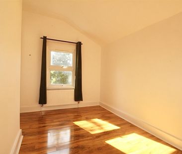 3 Bedroom House - Terraced To Let - Photo 2