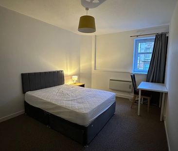 Room in a Shared Flat, Beltane St, G3 - Photo 3