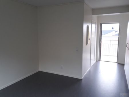 Småbrukets backe 32, Huddinge - Foto 4
