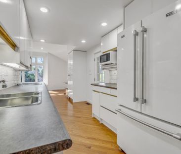 For Lease - 29 Robin Hood Road, Toronto, Ontario - Photo 1