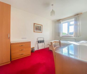 4 bedroom detached house to rent - Photo 6