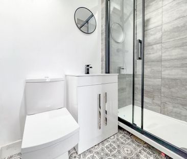1 bedroom in a house share to rent - Photo 6