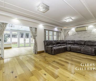 4 bedroom detached house to rent - Photo 4