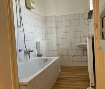 Barmen Rott / 1 Zimmer mit großer Wohnküche / Bad - Photo 1