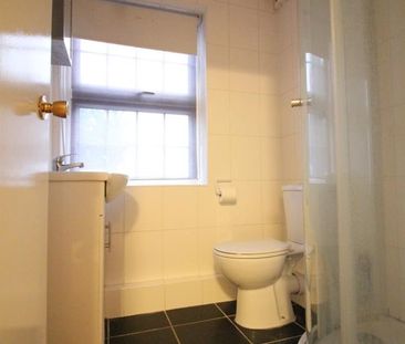 Dudley Road, Feltham - Photo 4