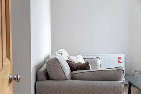 2 bedroom apartment to rent - Photo 4