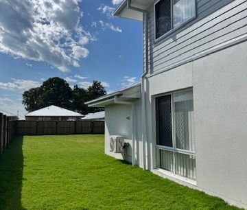 96 Rogers Street, Beachmere QLD 4510 - House For Rent - $750 | Domain - Photo 2