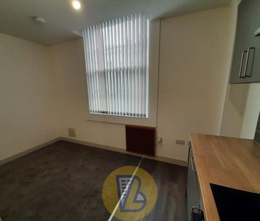 1 bedroom block of apartments to rent - Photo 2