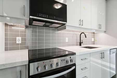 For Lease - 2343 Khalsa Gate Unit# 708, Oakville, Ontario - Photo 4