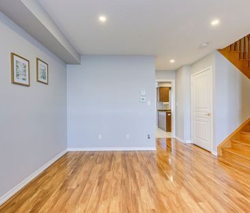 For Lease - 3167 Neyagawa Boulevard, Oakville, Ontario - Photo 2