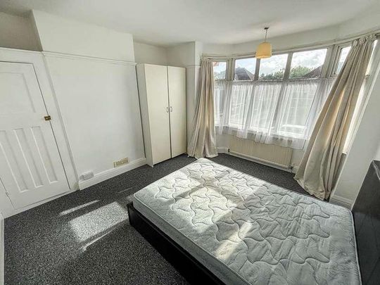 Kenilworth Avenue, Reading, RG30 - Photo 1