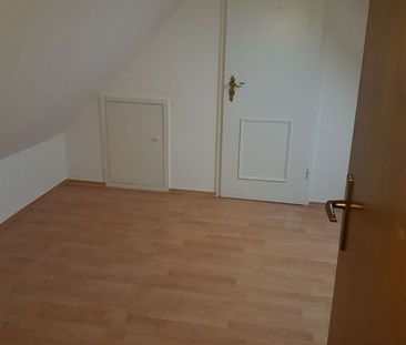 Großzügige 3 Zimmer DG Wohnung im 2-Familienhaus mit ca. 100 m² und... - Photo 6