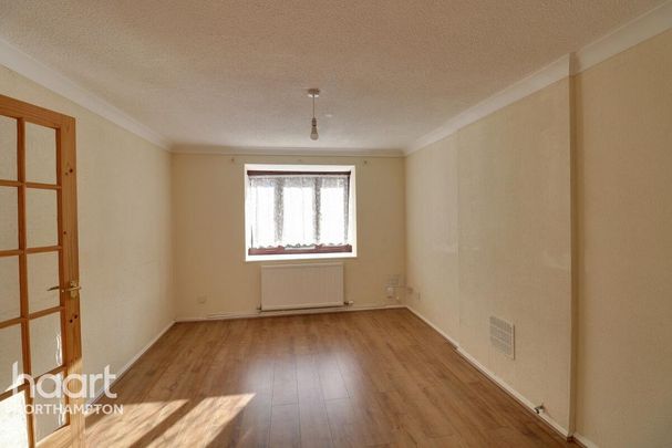 4 bedroom detached house to rent - Photo 1