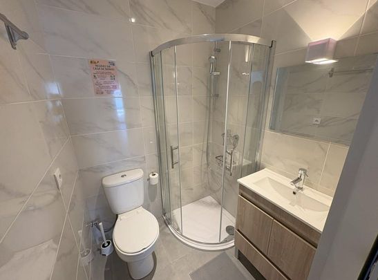 Praceta Primeiro de Maio, Amadora, Lisbon 2720 - Photo 1