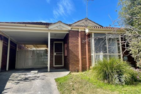 BE QUICK – THREE BEDROOM HOME IN TIMBARRA! - Photo 4