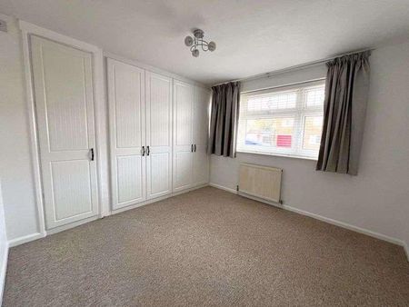 Hale End, Romford, RM3 - Photo 4