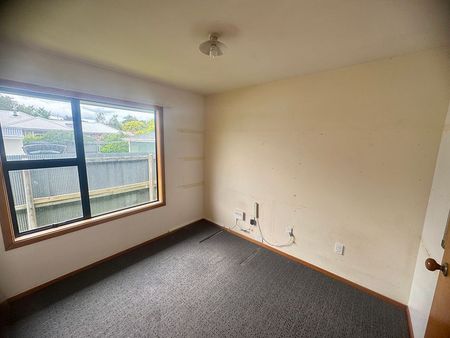 Spacious 4BR in Halswell with ample off-st parking - Photo 4