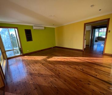 Large Family Home - Photo 4