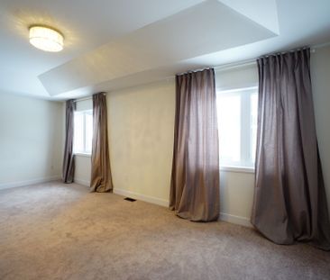 For Lease - 49 Badgerow Way, Aurora, Ontario - Photo 3