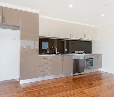 Sensational Space - Photo 6