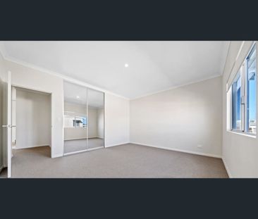 32 Emily Loop, Madeley, WA 6065 - Photo 1