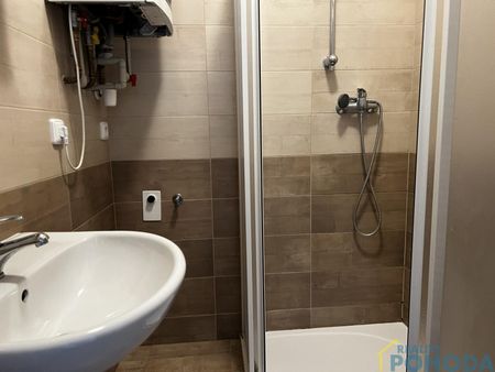 Pronájem bytu 1+1 33 m² - Fotografie 5