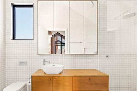 319 Barkly Street, Brunswick VIC 3056 - Photo 2